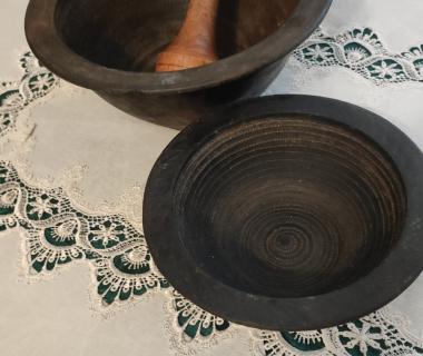 Morcotețul și macahonul – unelte tradiționale din bucătăria străbunicii (1935–1940)