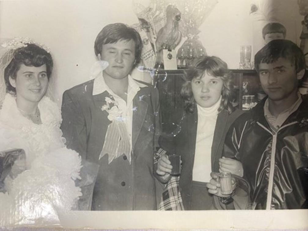 Nuntă tradițională în satul Trușeni (1984) – memorie de familie în perioada sovietică